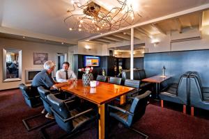 Posezení v ubytování City Hotel Bergen op Zoom
