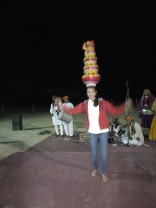 Oaspeți care stau la Savi Camps Jaisalmer