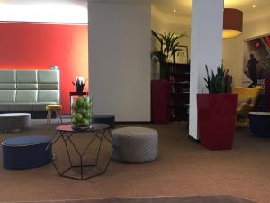 Area soggiorno di ibis Antwerpen Centrum