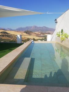 Piscina de la sau aproape de El Mirador