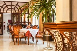 Restoran ili drugo mesto za obedovanje u objektu SPA-Hotel SINDICA