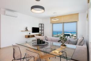 Μια τηλεόραση ή/και κέντρο ψυχαγωγίας στο Magnolia Luxury Apartments