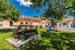 Zdjęcie z galerii obiektu Villa Benić w mieście Gradišće