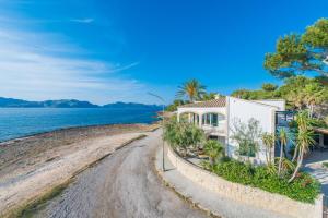 Afbeelding uit fotogalerij van Sunset Villa Nixe in Alcudia