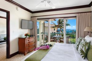 Gallery image of Waipouli Beach Resort Penthouse Beautiful Oceanview Aloha! AC Pool in Kapaa