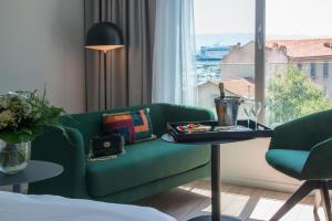 Posezení v ubytování Mercure Ajaccio