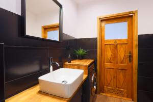 Kúpeľňa v ubytovaní Apartament Pod Winogronami + 14 fotografií