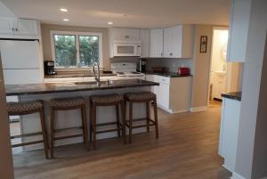 A kitchen or kitchenette at Newly Renovated House on Lake Champlain - 4 BR!