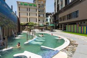 Kolam renang di atau dekat dengan Chuang-tang Spring Spa Hotel