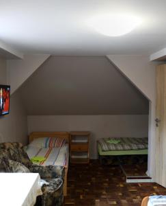 Łóżko lub łóżka w pokoju w obiekcie Noclegi16