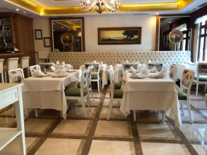 Posezení v ubytování GLK PREMIER Regency Suites & Spa