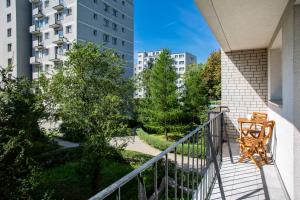 Balkón alebo terasa v ubytovaní First Central Apartments by Noclegi Renters