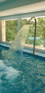 Bazén v ubytování Baobab Suites nebo v jeho okolí