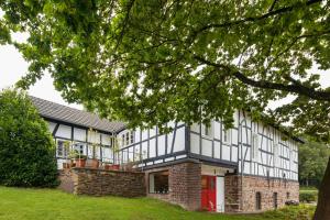 Gallery image of Ferienhaus im Fachwerkhof 'Haus in Bewegung' in Seelscheid