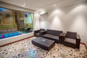 Posezení v ubytování Meral Oasis Resort Taif