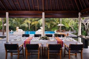 Bazén v ubytovaní Uma Giri Villas Ubud by GenuineHost alebo v jeho blízkosti