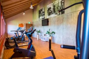 Fitness centrum a/nebo fitness zařízení v ubytování Hotel Simon's Plaza