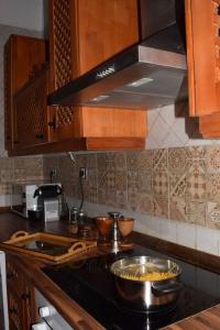 Kuchyň nebo kuchyňský kout v ubytování Casa Balcón de Albarracín