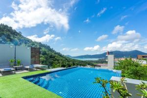 Foto dalla galleria di Sirirat Sea-view Villa a Patong Beach