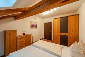 Postel nebo postele na pokoji v ubytování Gasthaus Traube
