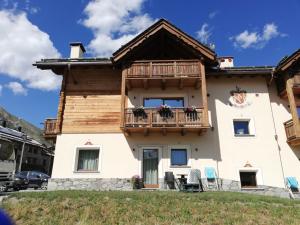 The building in which Az apartmant is located
