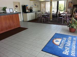 The lobby or reception area at Americas Best Value Inn Douglasville