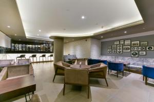 Lemon Tree Hotel Jammu的休息区