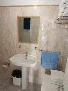 bungalow with private garden nex to Yumbo center, Maspalomas ...