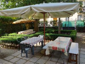 A garden outside Casa di Alfredo Affittacamere