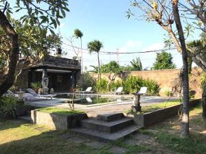 Gallery image of Mangga Bali Inn in Legian