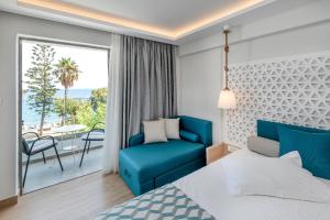 Postel nebo postele na pokoji v ubytování Triton Boutique Hotel + 37 fotografií