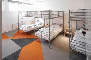 מיטה או מיטות קומותיים בחדר ב-Norrland YMCA Hostel Umeå