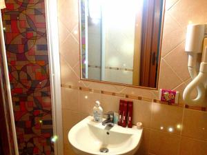 B&B Cappellini tesisinde bir banyo