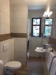 Et badeværelse på Villa Papaj + 159 billeder