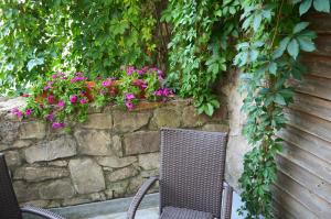 Ein Garten an der Unterkunft Hotel Petr
