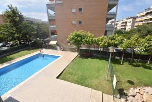A view of the pool at Apartamentos Boulevard Family or nearby
