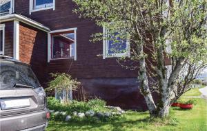 Zahrada ubytování 3 Bedroom Awesome Apartment In Giske