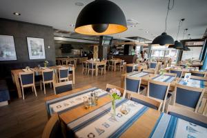 Restauracja lub miejsce do jedzenia w obiekcie Hotel Rudnik