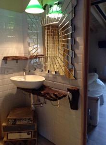 A bathroom at La Cabaña de Bernardina