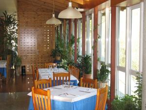 Restauracja lub miejsce do jedzenia w obiekcie Hotel A Veiga