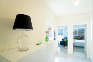 Vue mer exceptionnelle entre Nice et Monaco客房内的一张或多张床位
