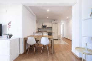 Kuchyňa alebo kuchynka v ubytovaní Apartamento La Terraza del Mar