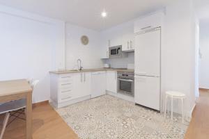 Kuchyňa alebo kuchynka v ubytovaní Apartamento La Terraza del Mar