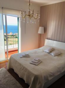 Gallery image of OceanView Penthouse in Caniço