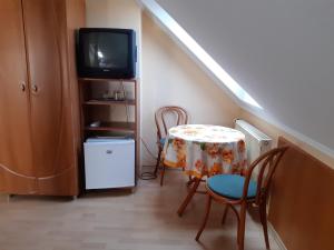 Kuchyňa alebo kuchynka v ubytovaní Szalay Villa