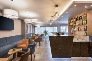 Lounge nebo bar v ubytování Azur Hotel by ST Hotels