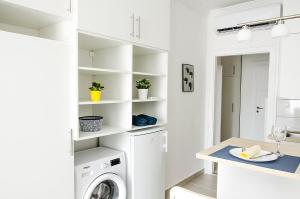 A kitchen or kitchenette at Harrison(e)