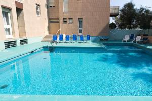 Bazén v ubytování Hotel Nettuno nebo v jeho okolí