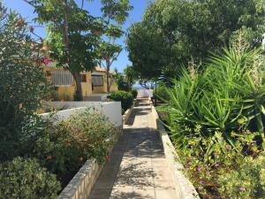 A garden outside Apartments Las Brisas Costa Adeje