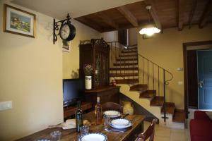 A television and/or entertainment centre at A Cà Du Barbijun